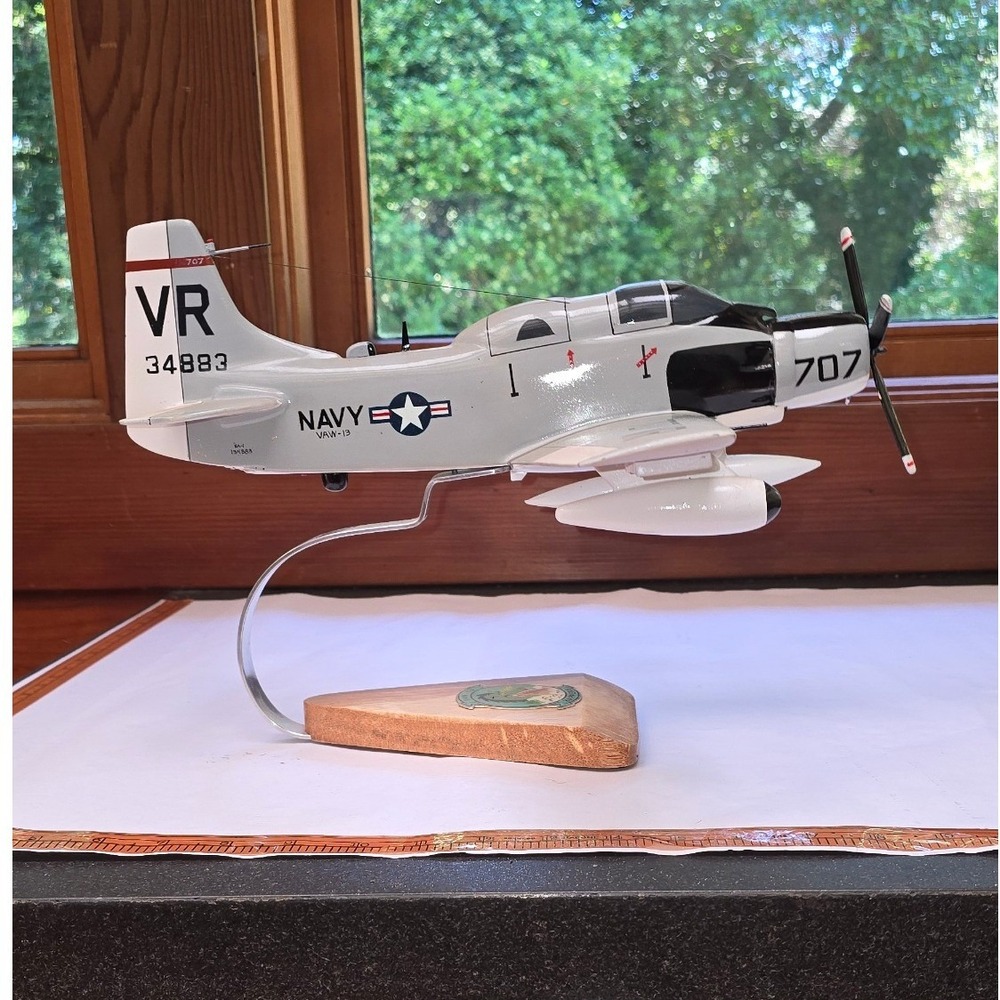 Beechcraft Baron B55 Desktop Model Airplane N162DF Twin Engine Wood Display